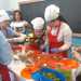 Funzioner cos. Gli scolari porteranno nellauditorium dellistituto i loro piatti freddi (poich naturalmente a scuola non si pu cucinare), preparati in mini brigate composte da vari alunni